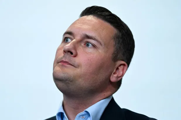 UK’s Ex-Health Minister Streeting Says Will Run to Replace PM Starmer